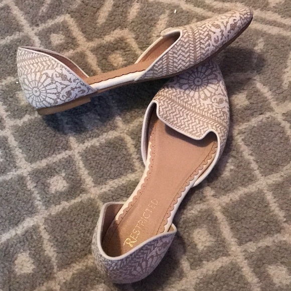 Flats - Shoes - Picture 3 of 3